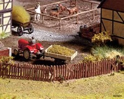 13060 Noch Verwahrloster Zaun