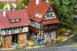 81610 Noch Fertiggelände Mittenwald -Spoor: HO Winkel NO81610 2